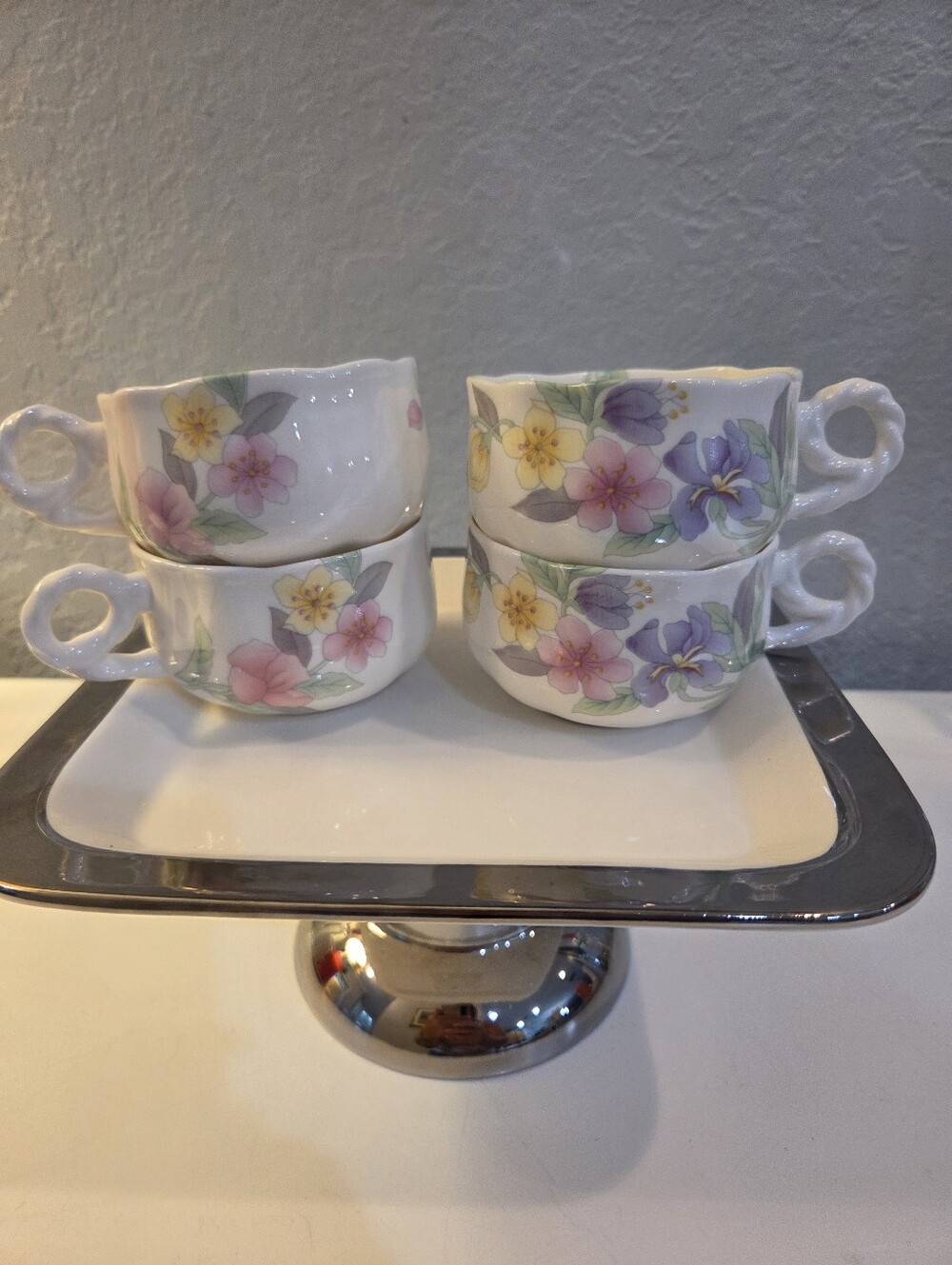 Set Of 4 Hancock Floral Tea Cups (HNK29)